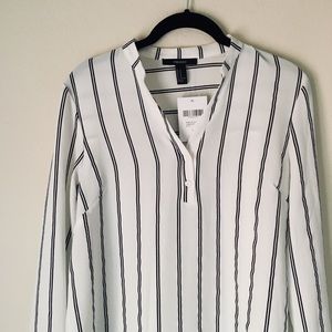 HP 💕 NWT Woven vertical striped blouse